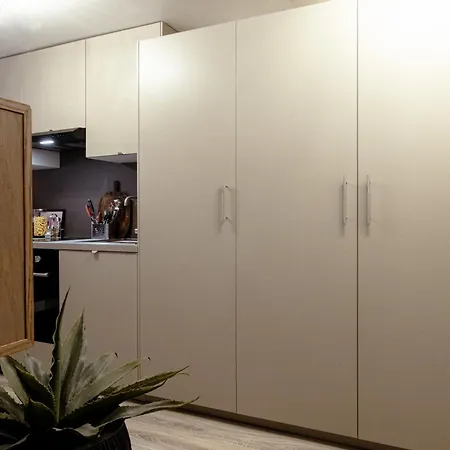 Moderne - Hyper-central Et Calme Apartament